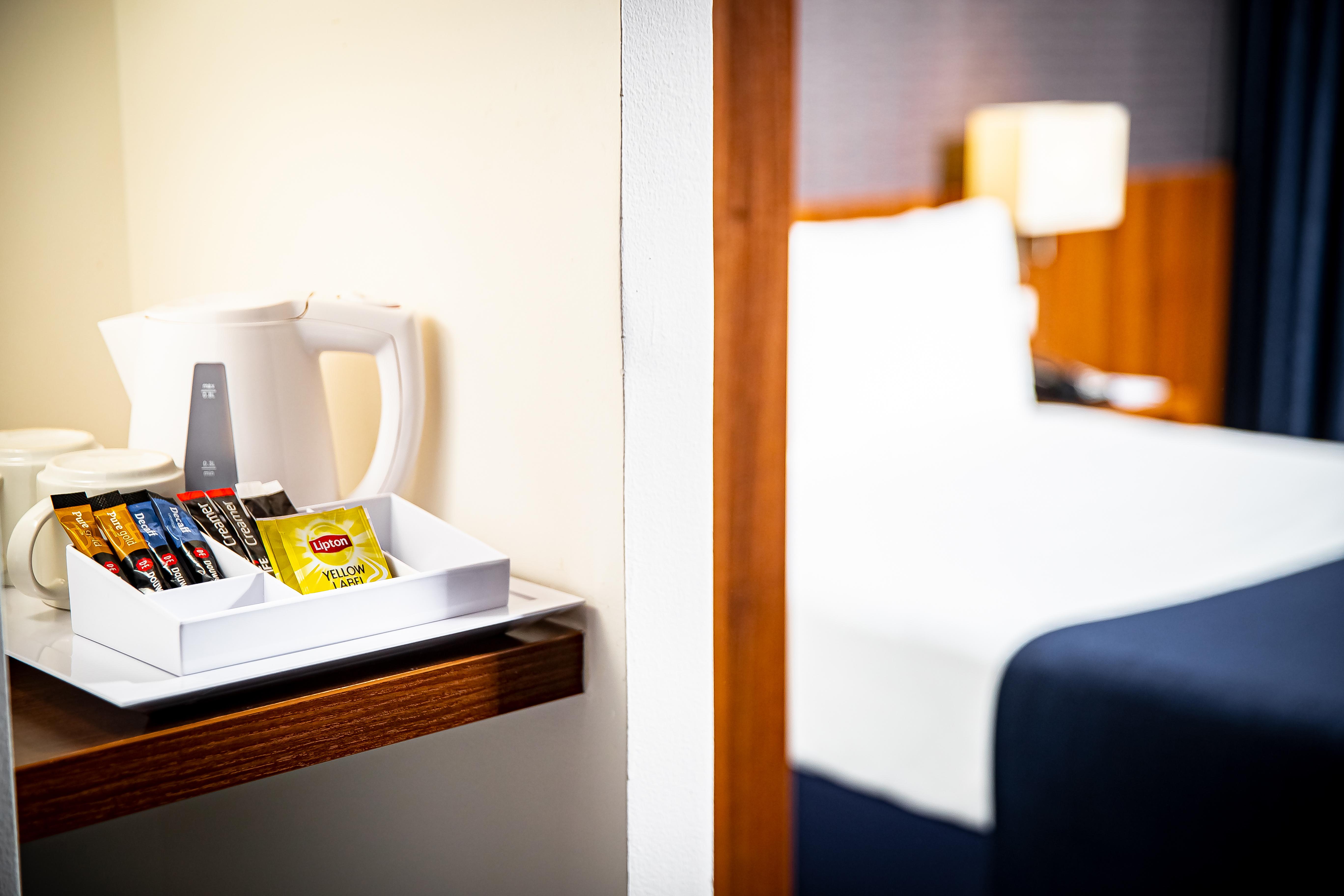 HOLIDAY INN EXPRESS AMSTERDAM - SCHIPHOL, AN IHG HOTEL HOOFDDORP 3*  (Netherlands) - from US$ 87 | BOOKED